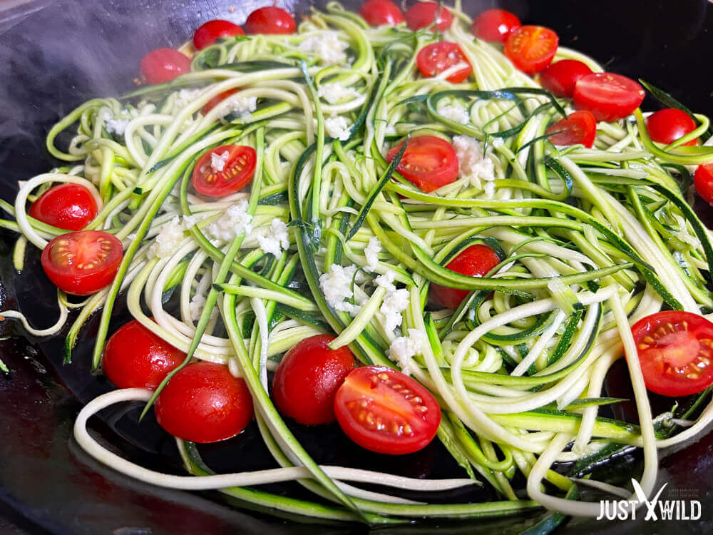 Zucchini Spaghetti mit Reh - Zubereitung