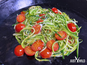 Zucchini Spaghetti mit Reh - Zubereitung